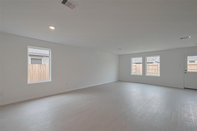 Building Photo - 28930 Rustic Windmill Wy