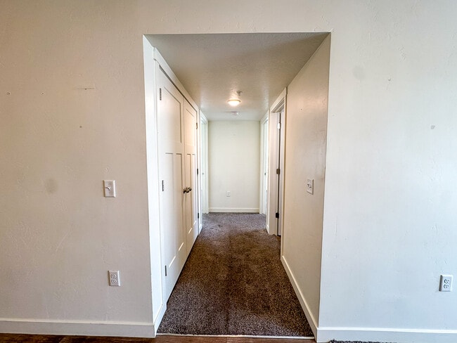 Building Photo - 531 S 850 E