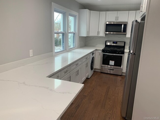 Building Photo - 71 Lannon Pl