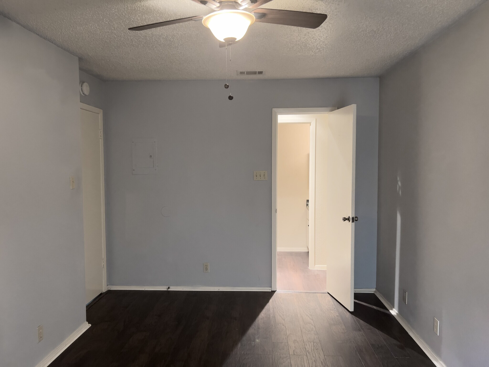 Building Photo - 901 Taulbee Ln