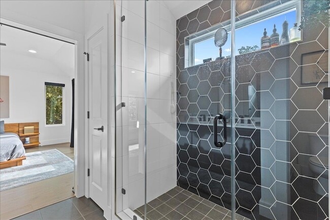 Building Photo - 4201 Clawson Rd