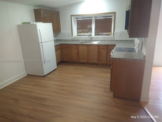 Building Photo - 35250 SW 177th Ct