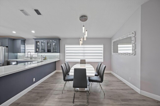 Building Photo - 3689 Miramontes Cir