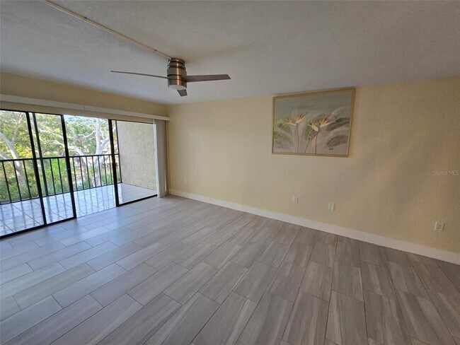 Building Photo - 2718 Orchid Oaks Dr