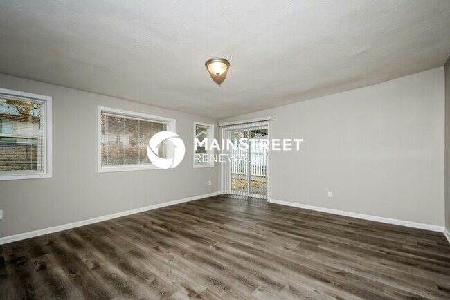 Building Photo - 1575 Loveland Dr