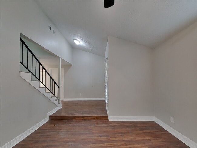 Building Photo - 4238 Burkegate Dr