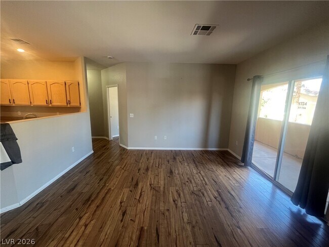 Building Photo - 8728 Red Rio Dr