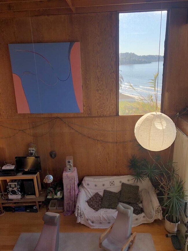 Building Photo - 869 Ocean Ave