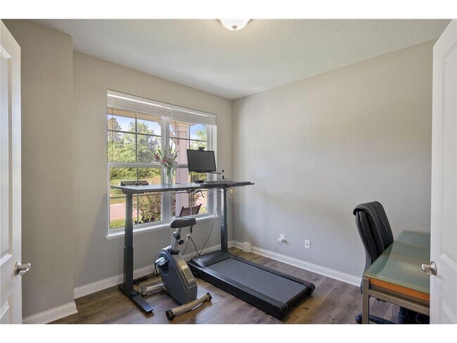 Building Photo - 5596 Orchard Cove