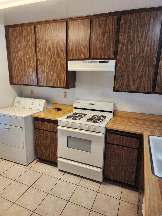 Building Photo - Beautiful home in Irvine for rent!