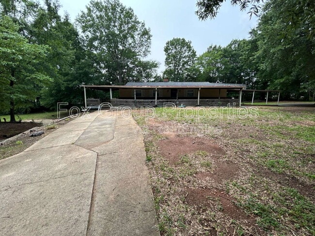 Building Photo - 579 Old Speedway Dr NW
