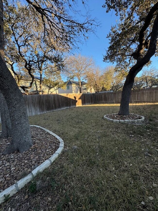 Building Photo - 10114 Sandbrook Hill