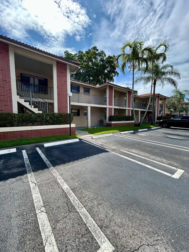 Primary Photo - 9649 NW 4th St