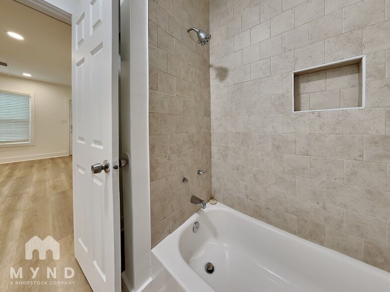 Building Photo - 1283 Gus Thornhill Jr Dr