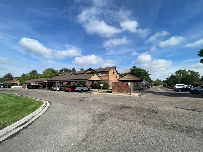 Building Photo - Super Private 1 Bedroom 1 bath in Perfect ...