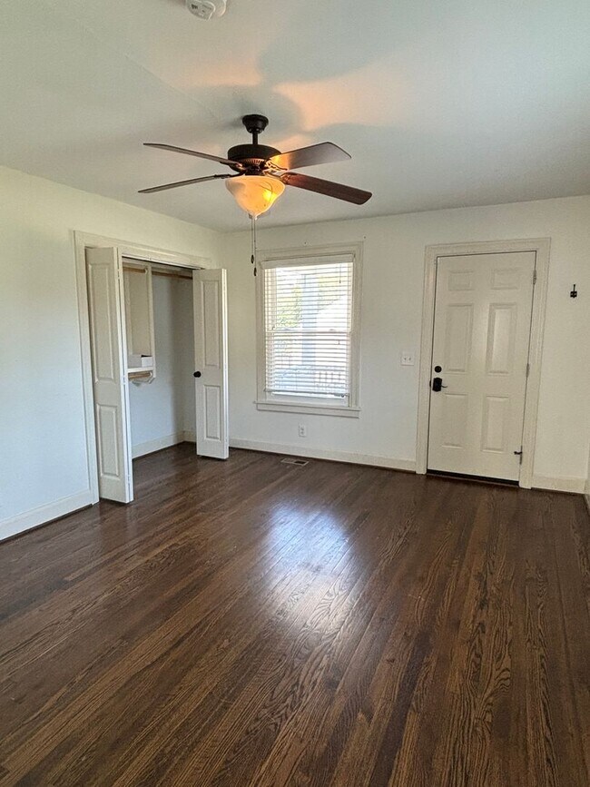 Building Photo - LEASING SPECIAL Cozy East Nashville 3 Bedr...