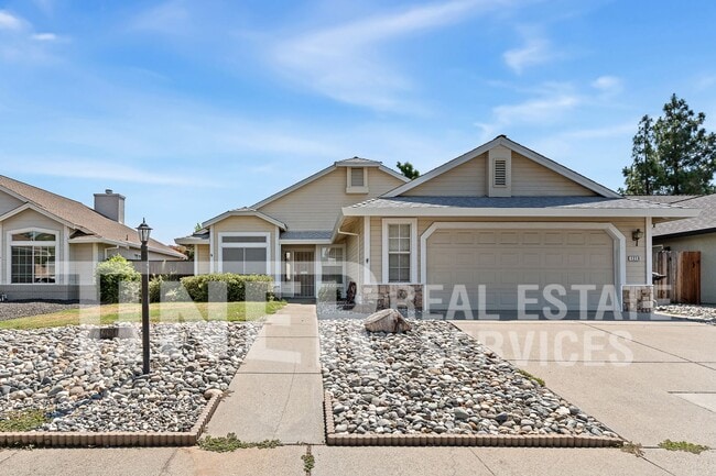 Building Photo - 1218 Chablis Cir