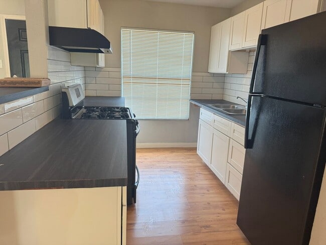 Building Photo - 5810 Timberrock Dr