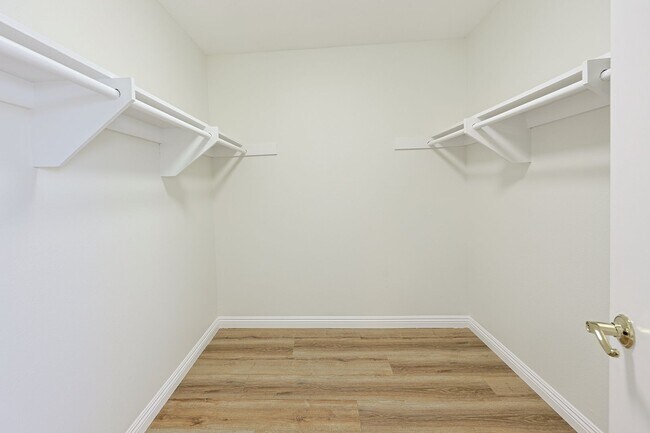 Building Photo - 4 Bed | 2.5 Bath Single-Family Home at the Base of Cowles Mountain
