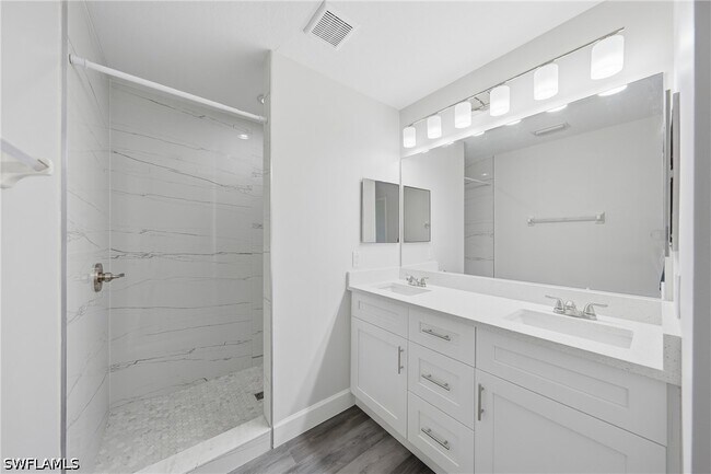 Building Photo - 4621 25th St SW