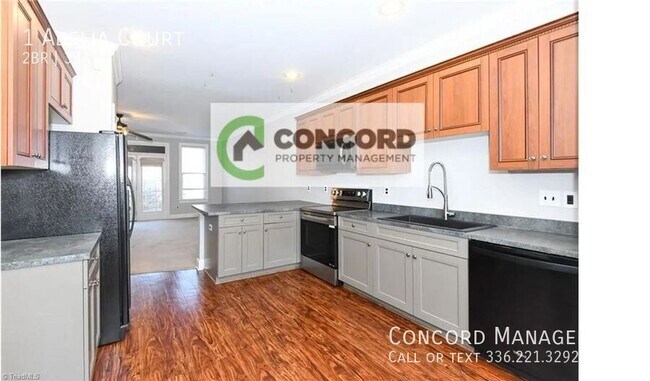 Building Photo - 1 Abelia Ct