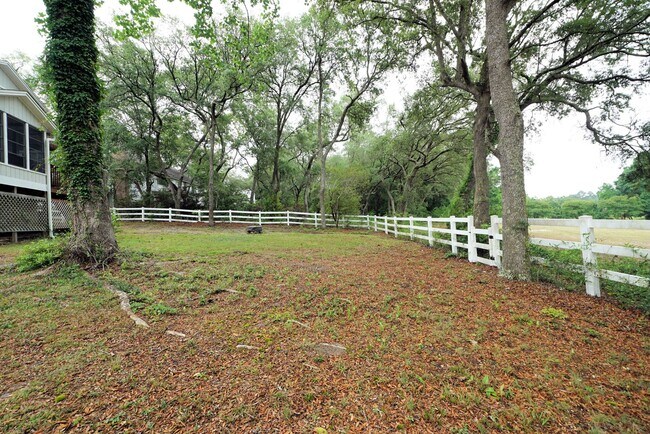 Building Photo - Updated 4 bedroom home in Bluewater Bay!