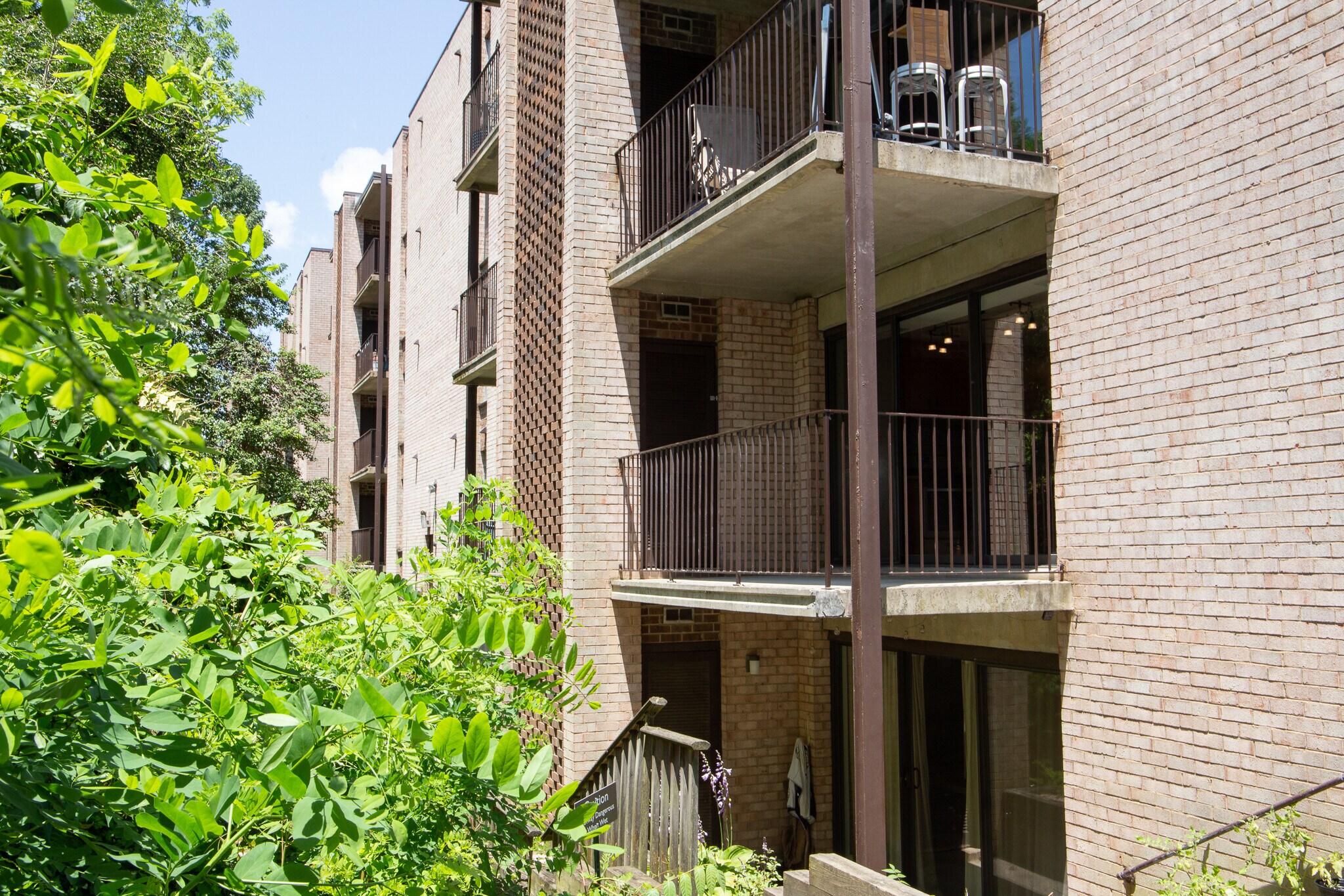 Exterior view of balcony - 511 1st St N