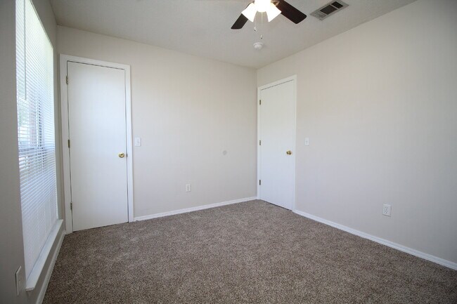 Building Photo - Southwest Pensacola Living at Its Best — 3BR Patio Home in Bay Pine Villas with Open Concept Feel...