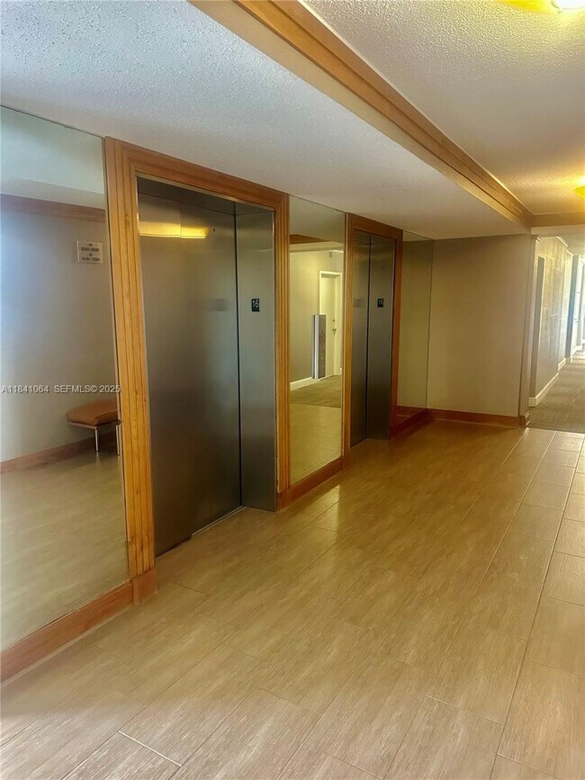 Building Photo - 11111 Biscayne Blvd