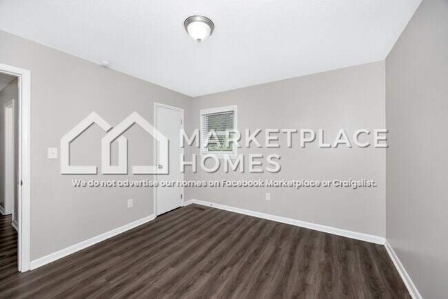 Building Photo - 104 Edinburgh Dr