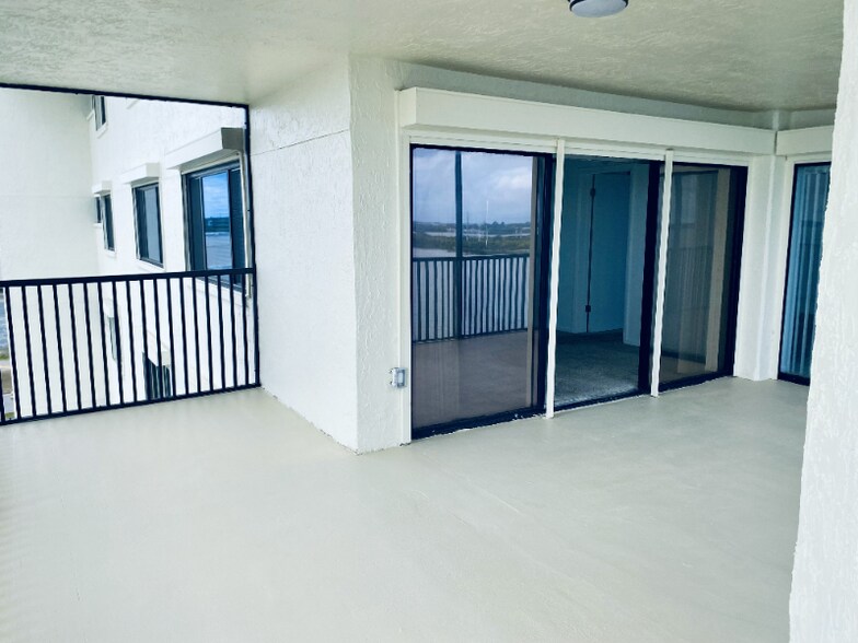 Building Photo - 200 S Sykes Creek Pkwy