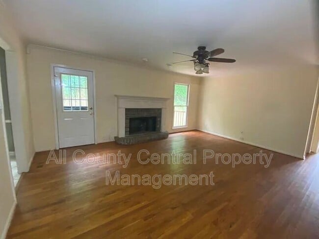 Building Photo - 6257 Canterbury Rd