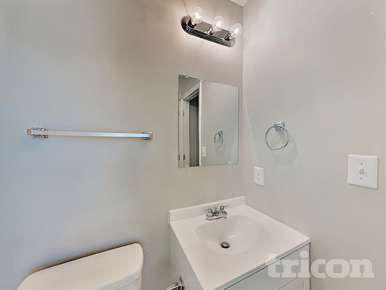 Building Photo - 2211 Cannonade Ct