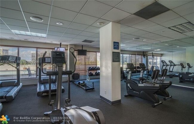 Building Photo - 3000 S Ocean Dr