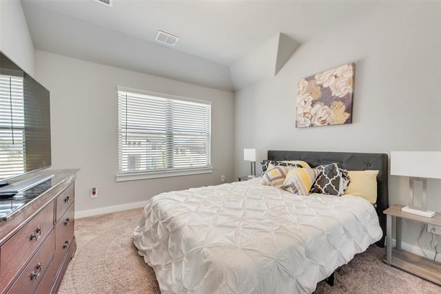 Building Photo - 211 Coyote Creek Dr