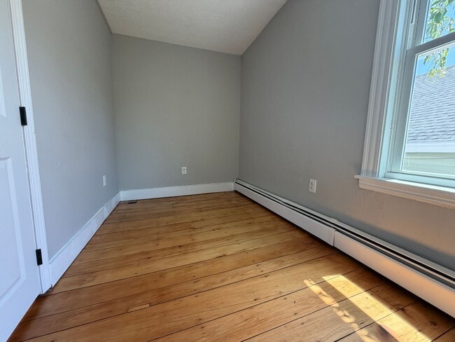 Building Photo - 71 Preble St