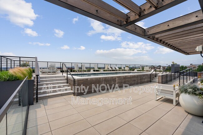 Building Photo - 1625 Eckington Pl NE