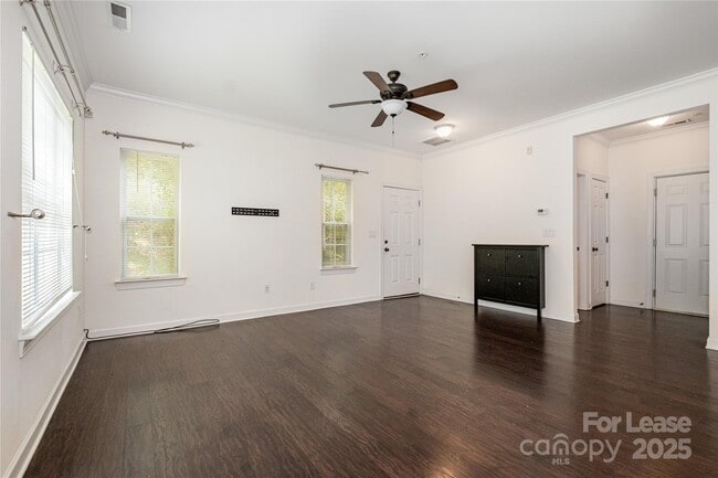 Building Photo - 14506 Crociani Dr