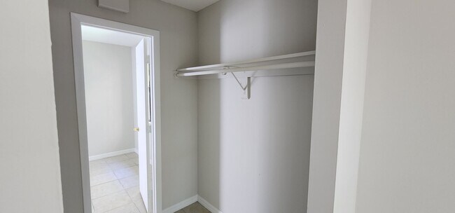 Building Photo - 3/2 1 car garage in Vero Beach