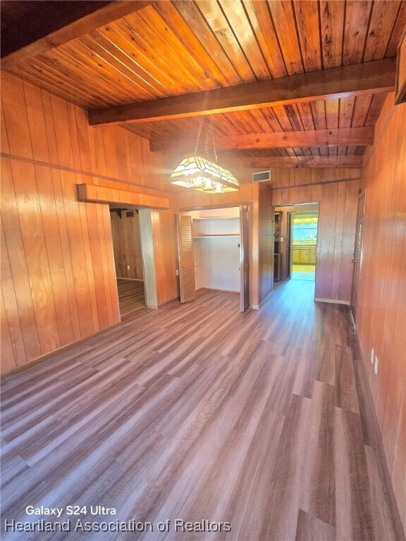 Building Photo - 3505 Golfview Rd