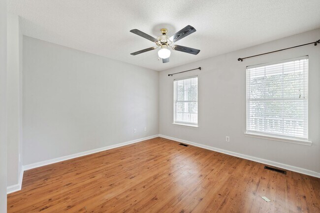 Building Photo - 4417 Mardela Spring Dr