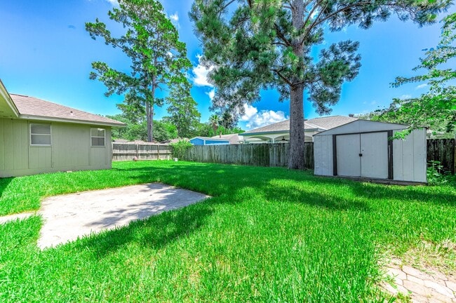 Building Photo - 6526 Lynngate Dr
