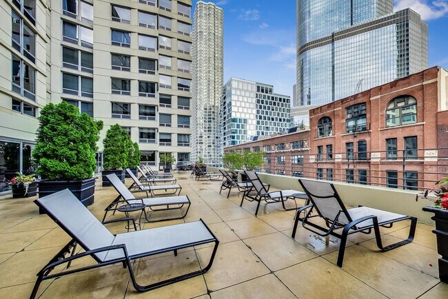 Building Photo - 440 N Wabash Ave