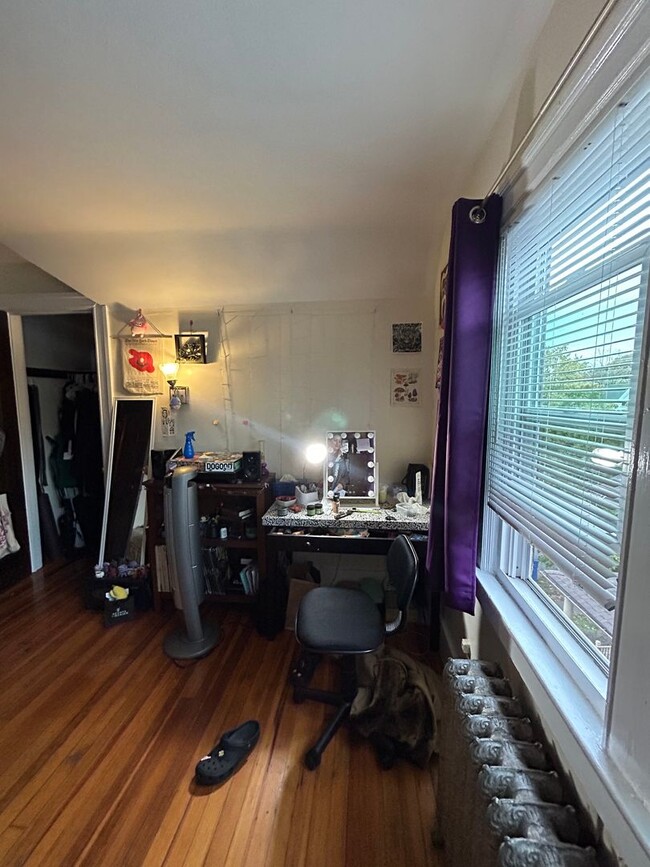 Building Photo - 272-274 Meigs St