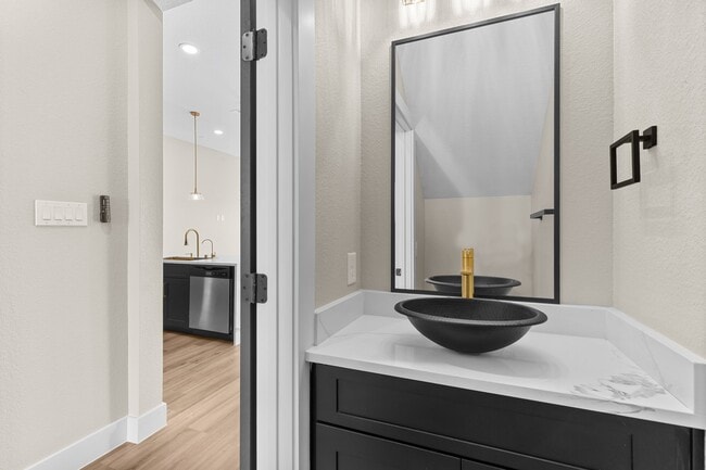 Building Photo - 4206 Kewanee St