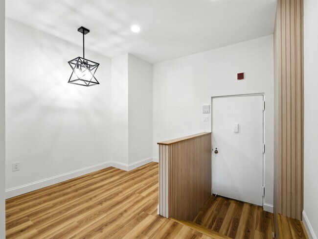 Building Photo - 111 Mulberry St