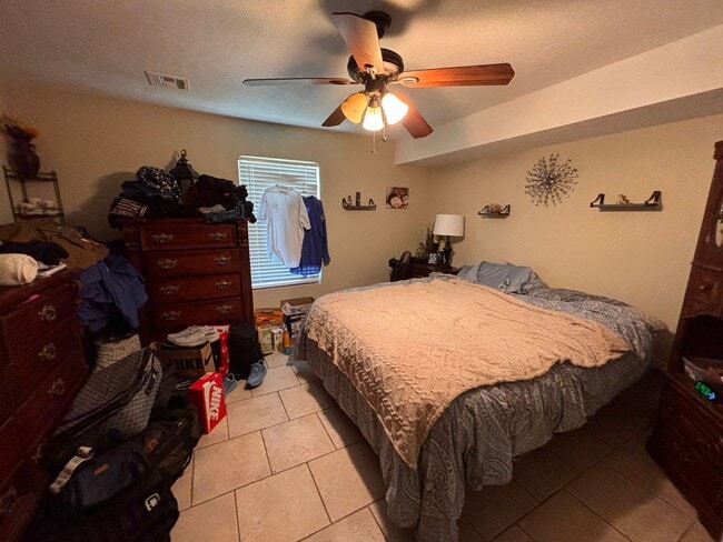 Building Photo - Italian Estates Property Management