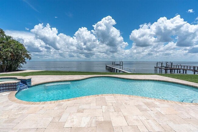 Building Photo - 5810 Bahama Shores Dr S