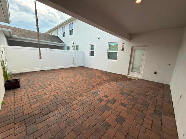 Building Photo - 9722 Character Dr
