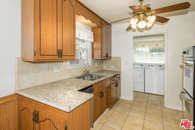 Building Photo - 14745 Marlin Pl